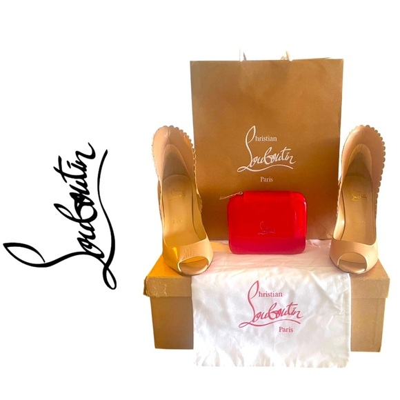 Christian Louboutin Pijiona flared collar heels and cosmetic case- - Picture 16 of 16